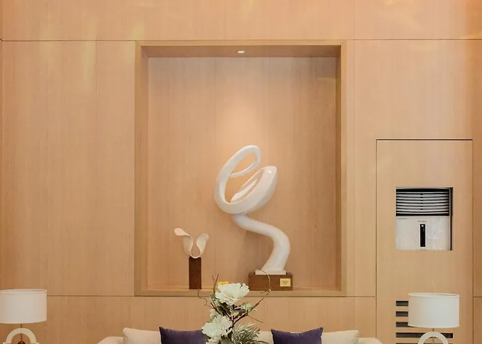 Uptown Bgc Views - Spacious 1br - Sofabed - Washer Apartahotel *