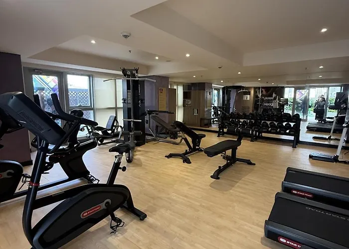 Aparthotel Uptown Bgc Views - Spacious 1br - Sofabed - Washer Manila