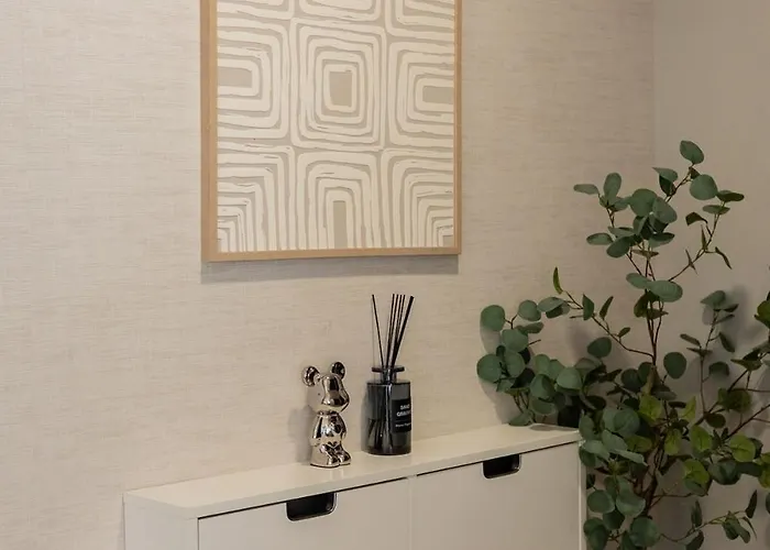 Uptown Bgc Views - Spacious 1br - Sofabed - Washer Manila