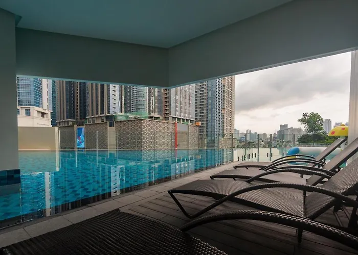 Uptown Bgc Views - Spacious 1br - Sofabed - Washer Apartahotel *