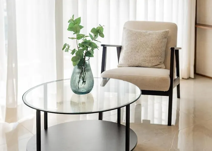 Aparthotel Uptown Bgc Views - Spacious 1br - Sofabed - Washer *