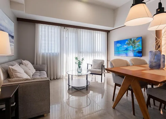 Uptown Bgc Views - Spacious 1br - Sofabed - Washer