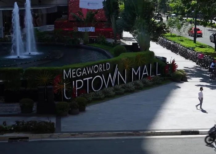 Uptown Bgc Views - Spacious 1br - Sofabed - Washer Manila